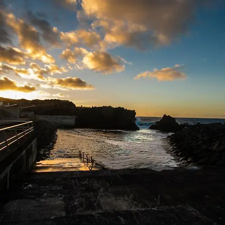 Wellshouses Capelas (Sao Miguel)