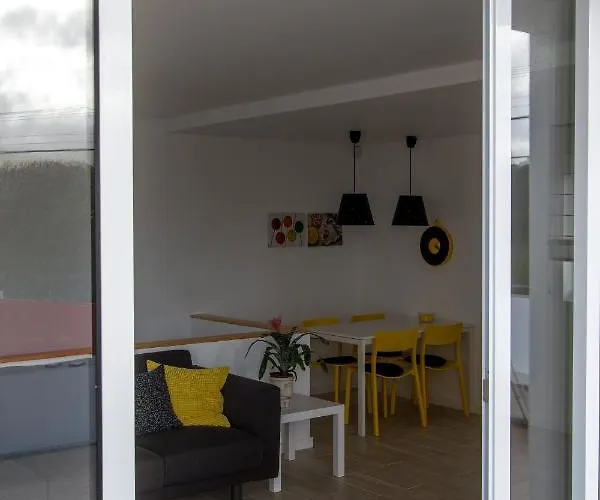 Wellshouses Capelas (Sao Miguel)