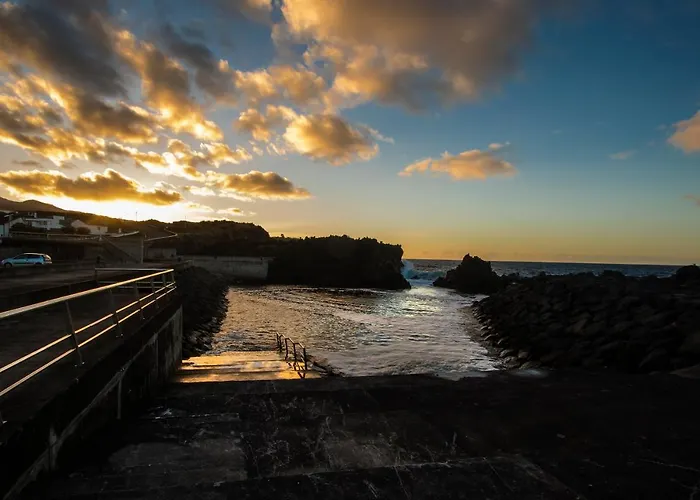 Wellshouses Capelas (Sao Miguel)
