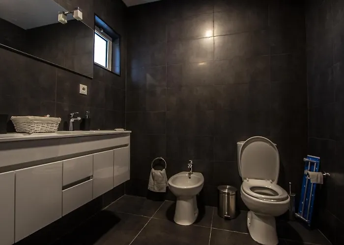 Wellshouses * Capelas (Sao Miguel)