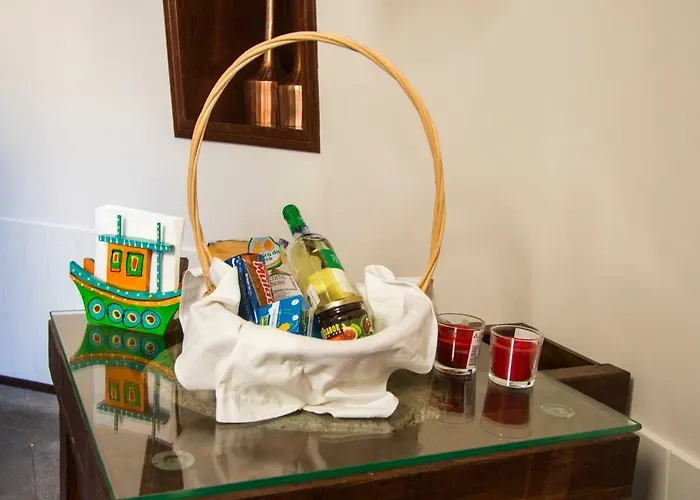 Wellshouses * Capelas (Sao Miguel)